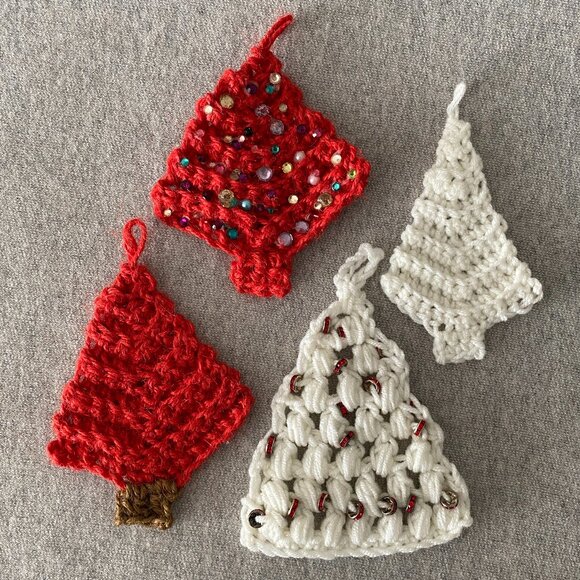 Handmade Crochet Red White Holiday Christmas Tree Hanging Decorations Set of 4 - Picture 1 of 6